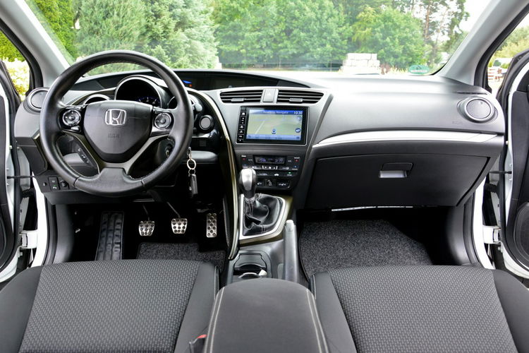 Honda Civic 1.8i-VTEC(142KM)Lift Biała Perła Ledy Xenon Navi Kamera 2xParktronic zdjęcie 26