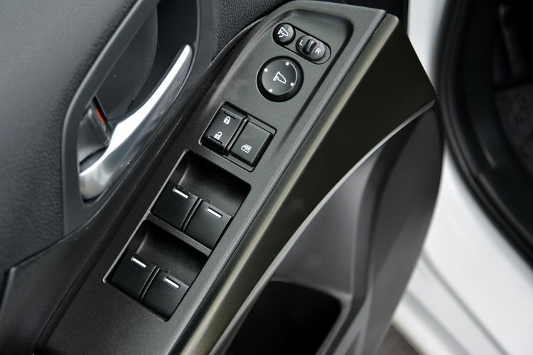 Honda Civic 1.8i-VTEC(142KM)Lift Biała Perła Ledy Xenon Navi Kamera 2xParktronic zdjęcie 33