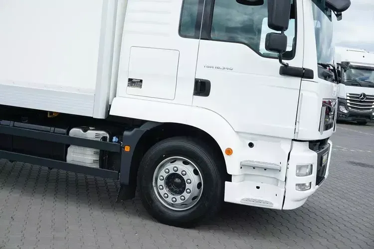 MAN / TGM / 18.340 / EURO 6 / IZOTERMA + WINDA / 18 PALET zdjęcie 18
