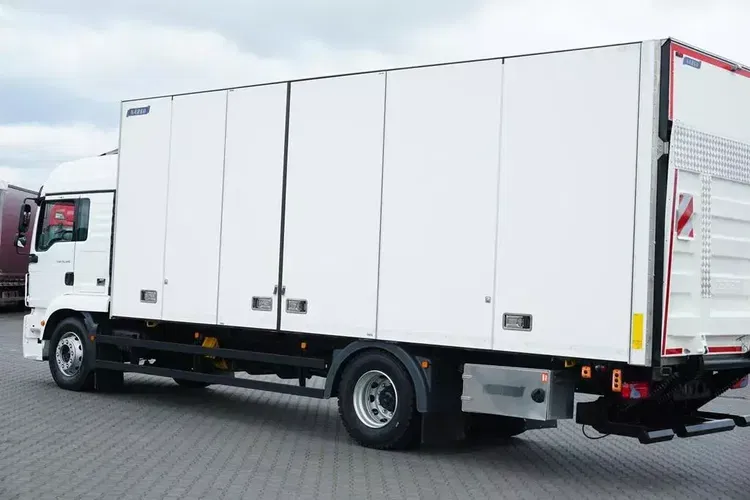 MAN / TGM / 18.340 / EURO 6 / IZOTERMA + WINDA / 18 PALET zdjęcie 37