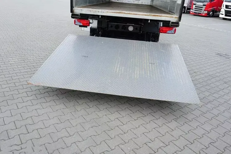 MAN / TGM / 18.340 / EURO 6 / IZOTERMA + WINDA / 18 PALET zdjęcie 38