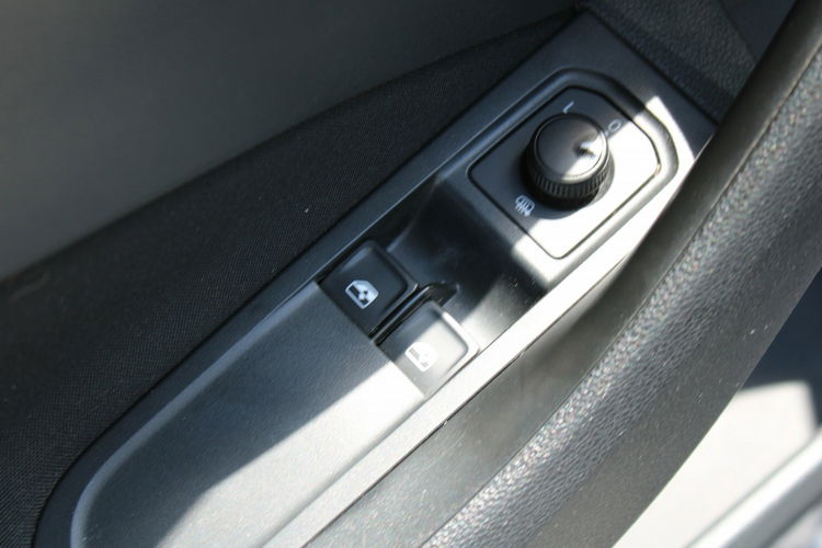 Skoda Scala TSI Active F-vat SalonPL Gwarancja lane assist zdjęcie 16