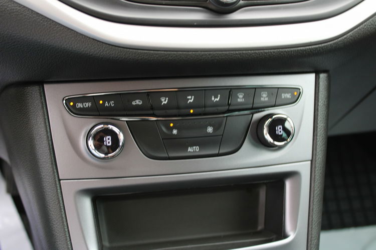 Opel Astra EDITION 130HP Salon Polska Gwarancja zdjęcie 23