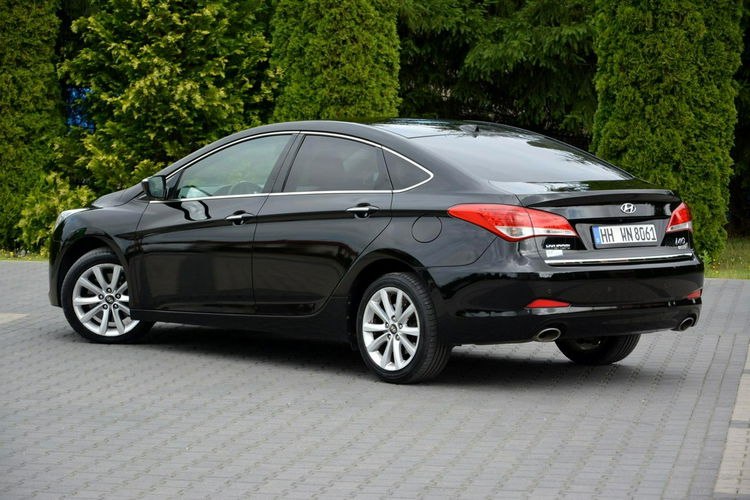 Hyundai i40 Premium Skóry Ledy Duza Navi Keyless go Kamera 2xParktronic zdjęcie 6