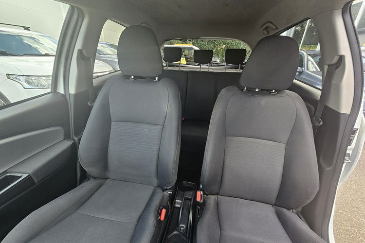 Toyota Yaris model 2016, , mały przebieg zdjęcie 14