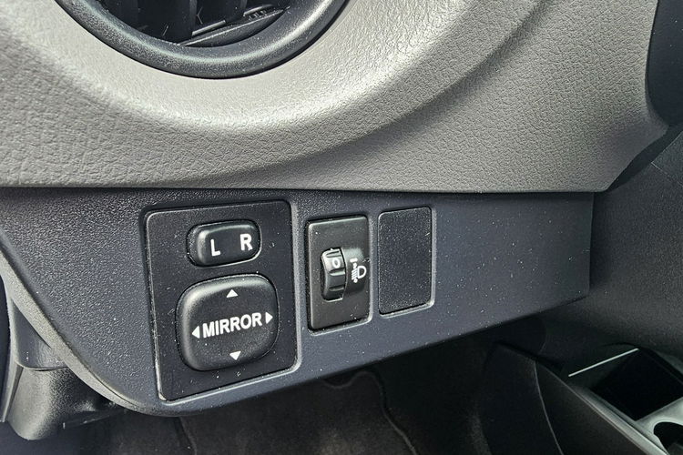 Toyota Yaris model 2016, , mały przebieg zdjęcie 26