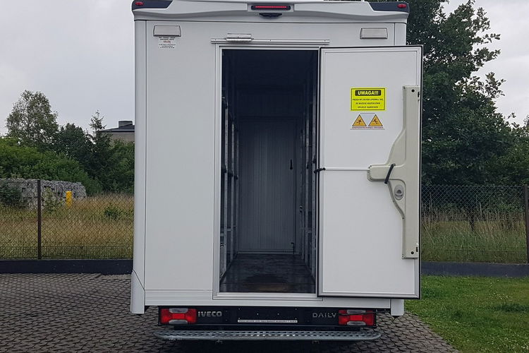 Iveco Daily KONTENER NISKOPODŁOGOWY 4.31x2.24x2.42 SKLEP KAMPER KLIMA FOODTRUCK zdjęcie 5