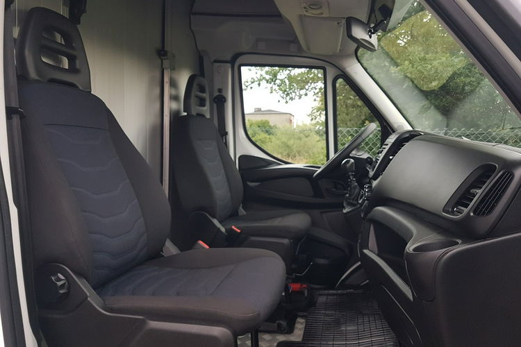 Iveco Daily KONTENER NISKOPODŁOGOWY 4.31x2.24x2.42 SKLEP KAMPER KLIMA FOODTRUCK zdjęcie 8