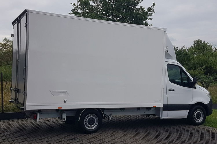 Mercedes Sprinter KONTENER 8EP 4.11x2.15x2.30 KLIMA 314 CDI MANUAL DMC 3500 KG zdjęcie 27