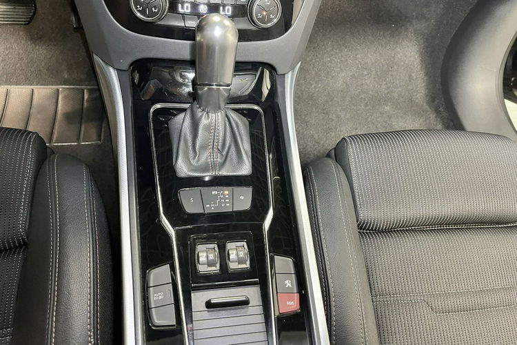 Peugeot 508 SW 2.0 Blue-HDi 180KM GT-LINE Full LED Face Lift Navi GPS ALU HeadUp Max zdjęcie 16