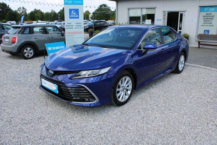 Toyota Camry 2.5 Hybrid e-CTV Comfort F-vat Kamera Gwarancja zdjęcie 1