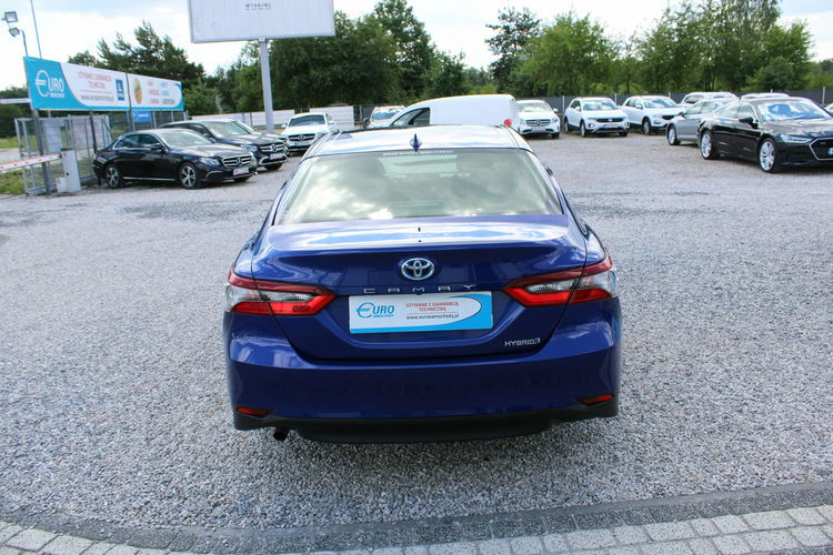 Toyota Camry 2.5 Hybrid e-CTV Comfort F-vat Kamera Gwarancja zdjęcie 6