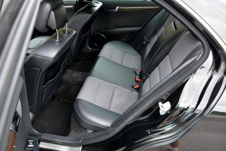 Mercedes C 180 1.8Kompressor Elegance Navi pół-skóry Automat 12.2007-model 2008 zdjęcie 16