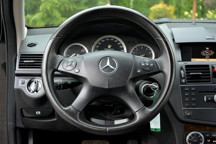 Mercedes C 180 1.8Kompressor Elegance Navi pół-skóry Automat 12.2007-model 2008 zdjęcie 24