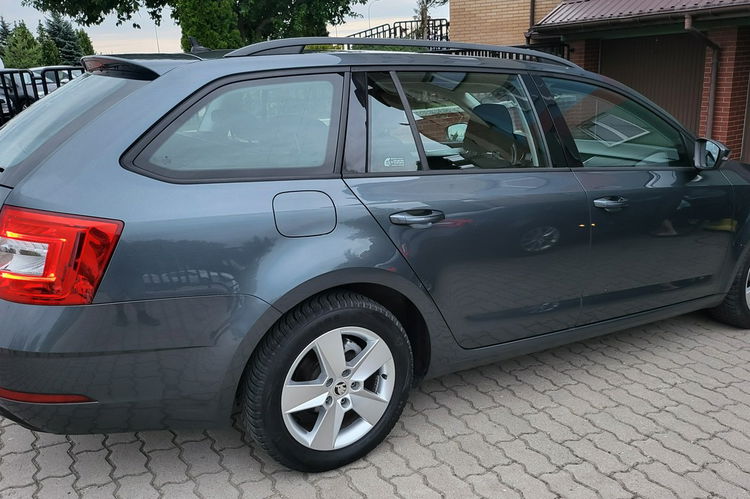 Skoda Octavia 2020 Tylko Salon Polska 1Właściciel BEZWYPADKOWY zdjęcie 4