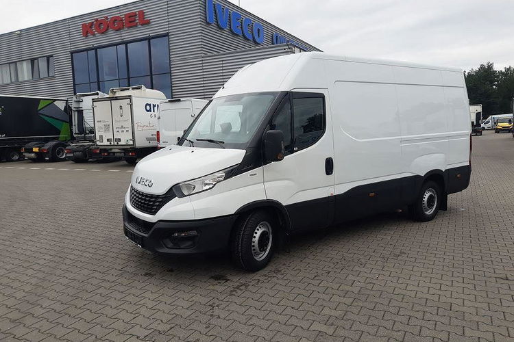 Iveco DAILY 35S16 zdjęcie 1