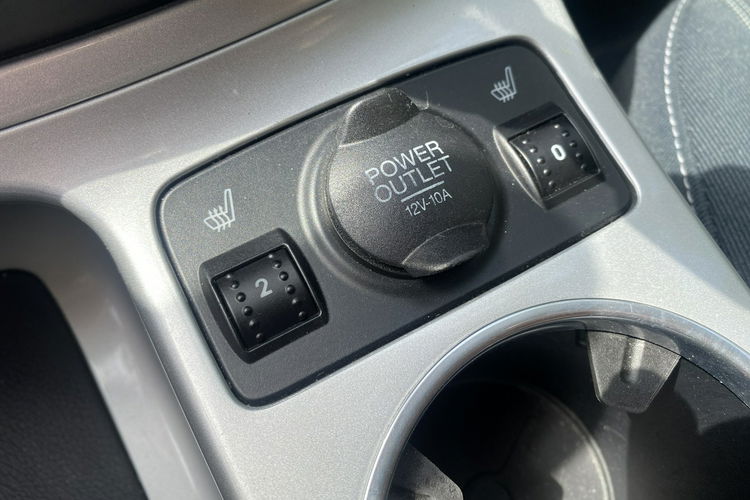 Ford C-Max Rodzinny minivan zdjęcie 11