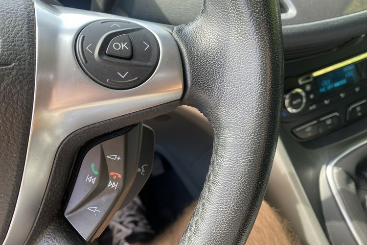 Ford C-Max Rodzinny minivan zdjęcie 12