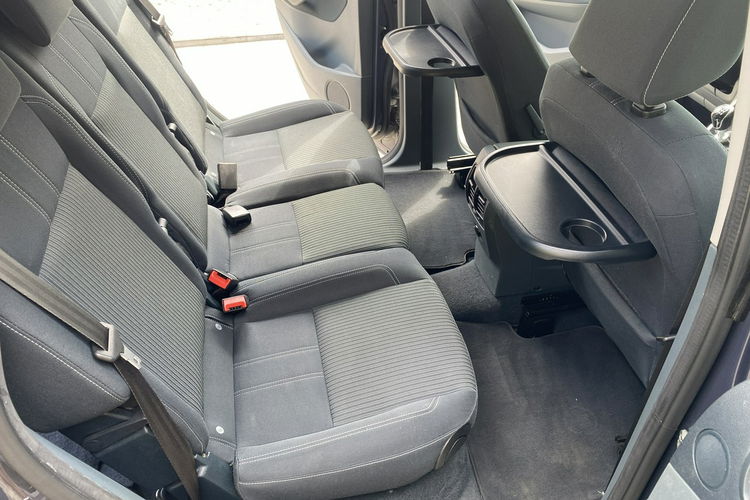 Ford C-Max Rodzinny minivan zdjęcie 23