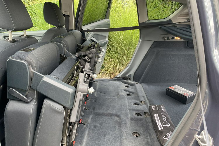 Ford C-Max Rodzinny minivan zdjęcie 25