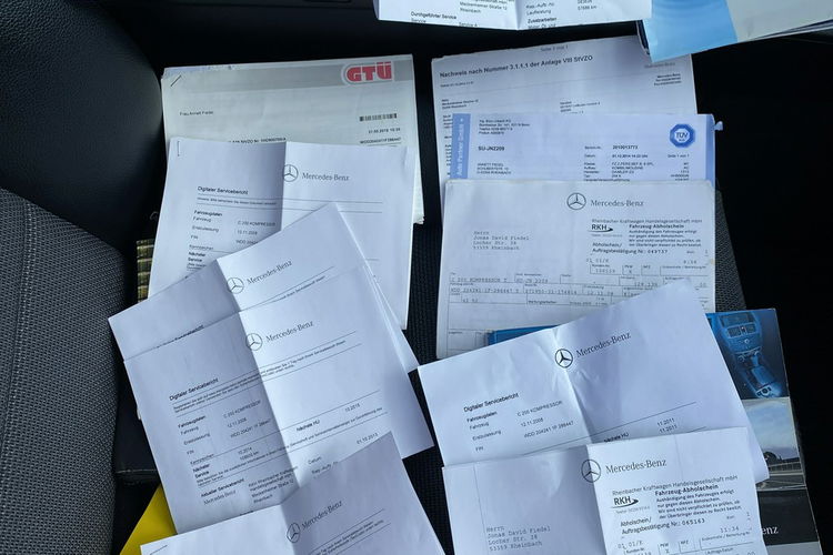 Mercedes C 180 Bardzo zadbana - 100% oryginalny przebieg.NOWY ROZRZĄD zdjęcie 16