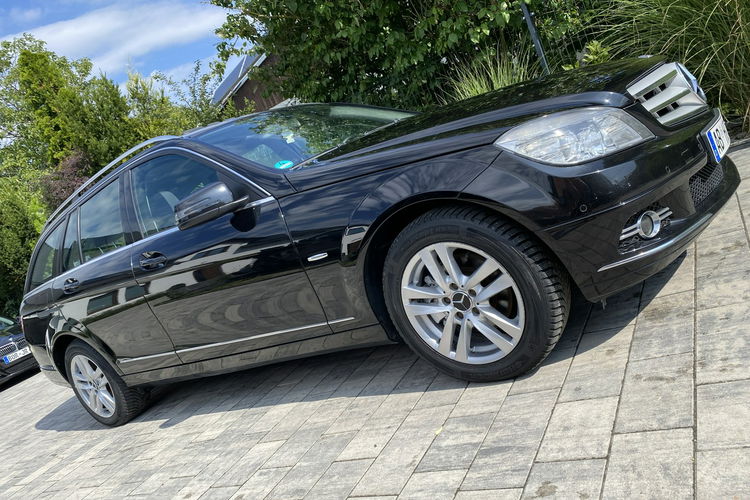 Mercedes C 180 Bardzo zadbana - 100% oryginalny przebieg.NOWY ROZRZĄD zdjęcie 2