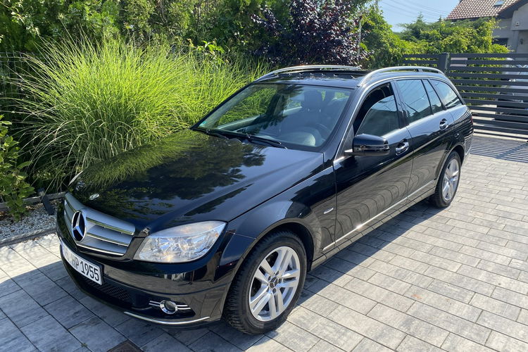 Mercedes C 180 Bardzo zadbana - 100% oryginalny przebieg.NOWY ROZRZĄD zdjęcie 3