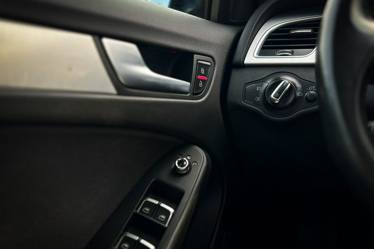 Audi A5 2.0 Quattro 230KM S-line Europa zdjęcie 15