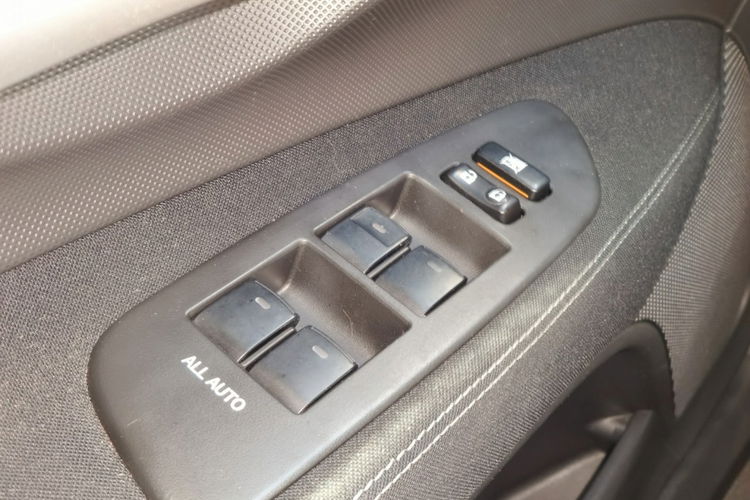 Toyota Auris Lift Kamera Alu A U T O M A T zdjęcie 23