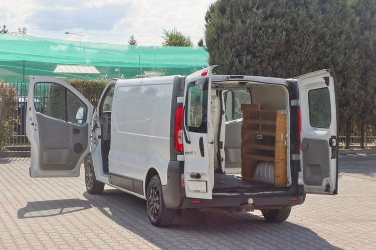 Renault Trafic Klima Regały Hak zdjęcie 11