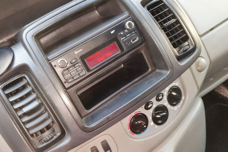 Renault Trafic Klima Regały Hak zdjęcie 9