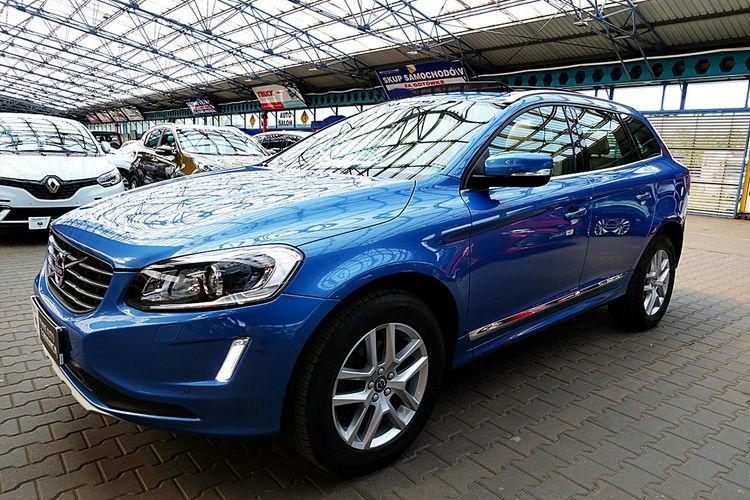 Volvo XC 60 PANORAMA+Skóra 3Lata GWAR. 1wł Kraj Bezwypad T5 245KM AWD Summum F23% zdjęcie 48