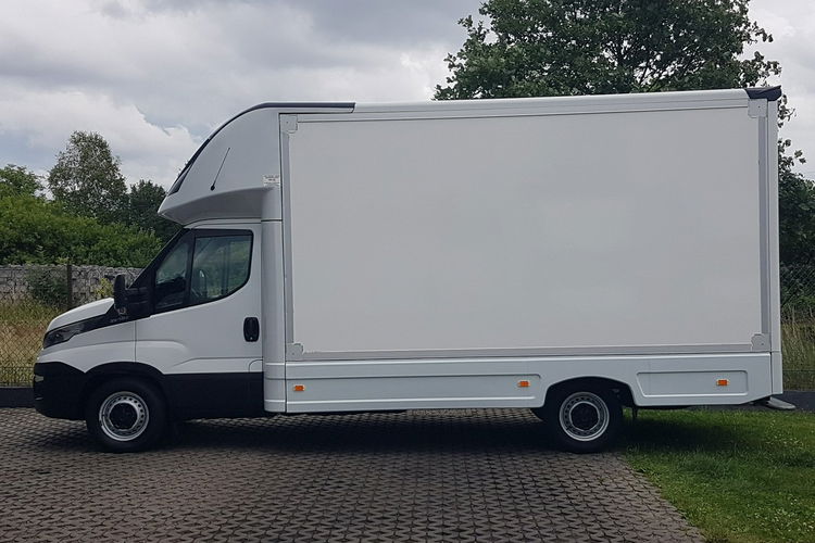 Iveco Daily KONTENER NISKOPODŁOGOWY 4.31x2.24x2.43 SKLEP KAMPER KLIMA FOODTRUCK zdjęcie 11