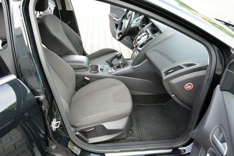 Ford Focus Titanium ST Bi-Xenon Ledy Park Assist Skóry 2xParktr Keyless go zdjęcie 16