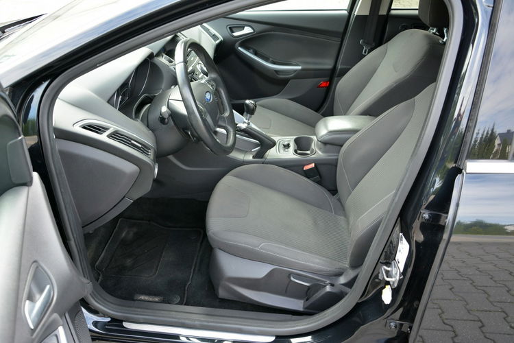Ford Focus Titanium ST Bi-Xenon Ledy Park Assist Skóry 2xParktr Keyless go zdjęcie 20