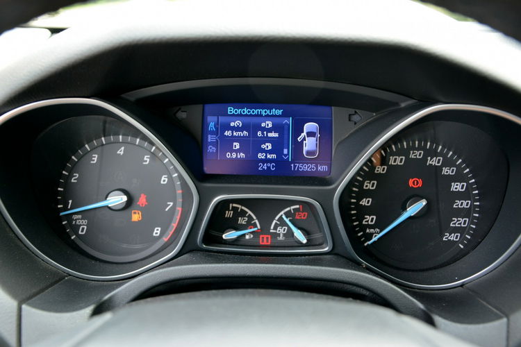 Ford Focus Titanium ST Bi-Xenon Ledy Park Assist Skóry 2xParktr Keyless go zdjęcie 26