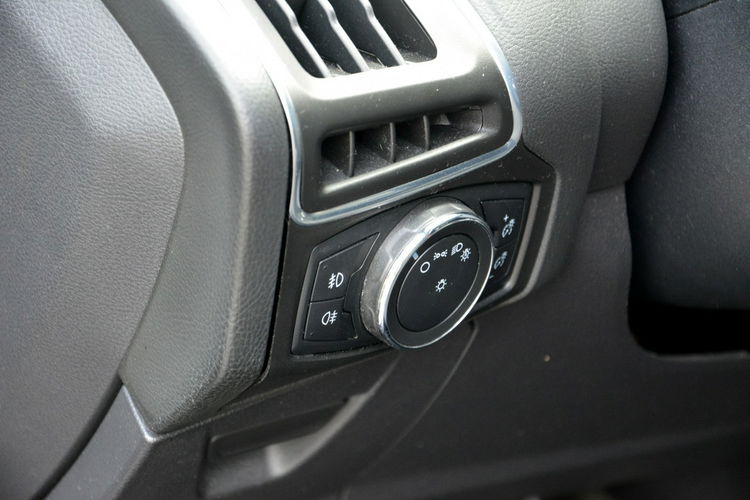 Ford Focus Titanium ST Bi-Xenon Ledy Park Assist Skóry 2xParktr Keyless go zdjęcie 29