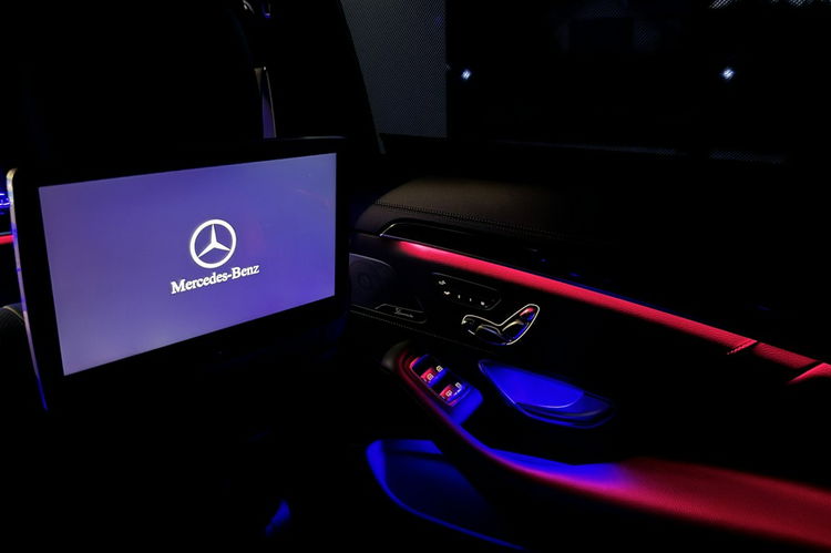 Mercedes S 350 Long Maybach piękny stan pełne wyposażenie TV multibeam zamawiana gwar zdjęcie 49