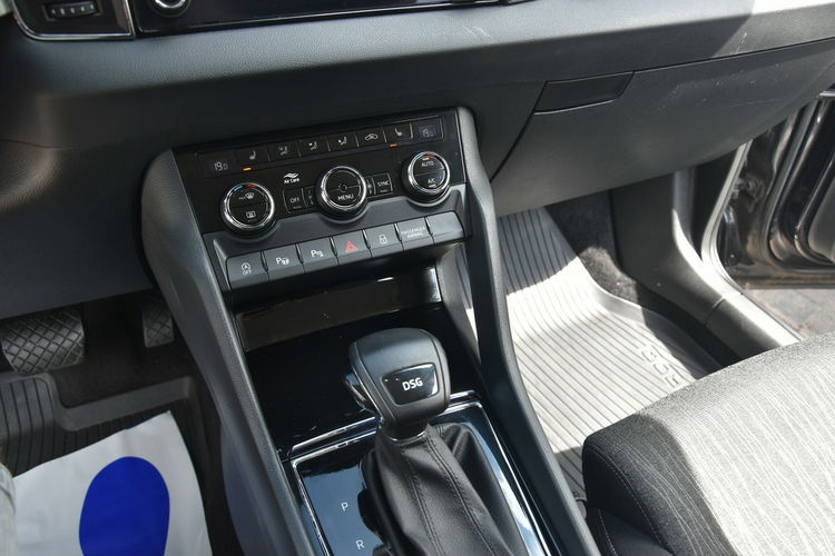 Skoda Kodiaq 1.6 TDi 115KM DSG 2019r. Climatronic NAVi Kamera 2xPDC zdjęcie 26