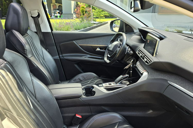 Peugeot 3008 1.5 HDi 130KM EA8 Allure Panorama / Bezwypadkowy / I-właściciel zdjęcie 9