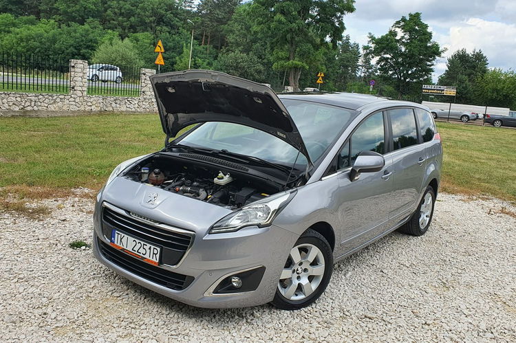 Peugeot 5008 1.6 eHDI 114KM # Automat # NAVI # Parktronic # Kamera # Panorama zdjęcie 29