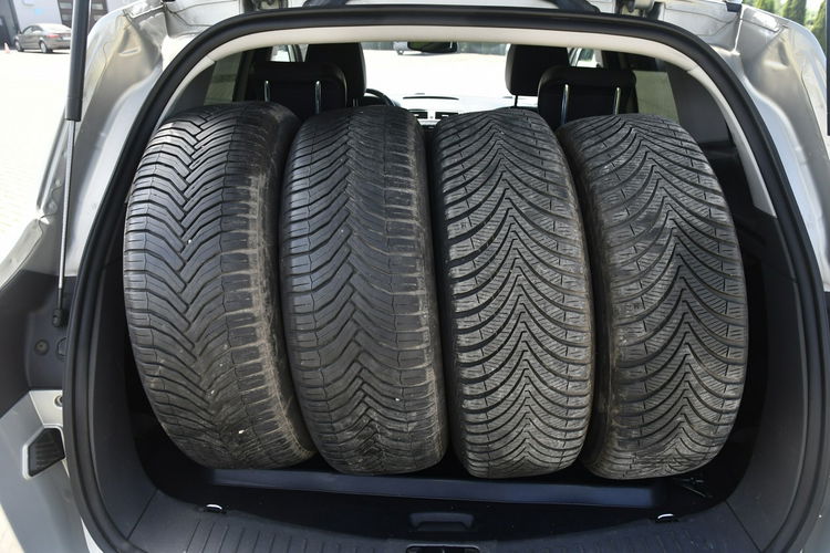 Ford Kuga 2.0tdci zdjęcie 15