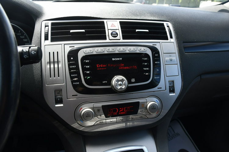 Ford Kuga 2.0tdci zdjęcie 23