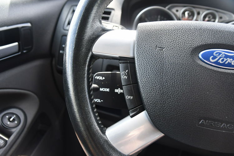 Ford Kuga 2.0tdci zdjęcie 27