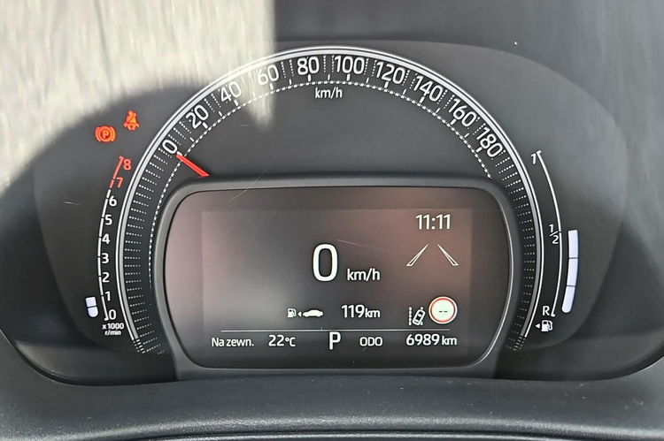 Toyota Aygo X 1.0 VVTi 72KM CVT EXECUTIVE SMART, salon Polska, gwarancja zdjęcie 16