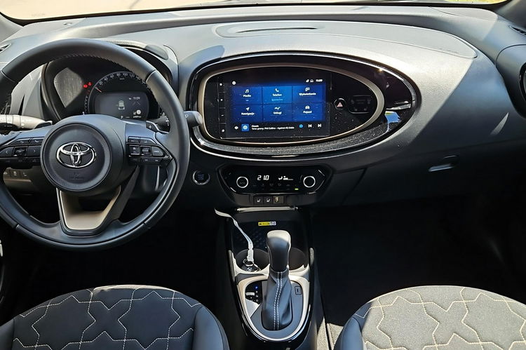 Toyota Aygo X 1.0 VVTi 72KM CVT EXECUTIVE SMART, salon Polska, gwarancja zdjęcie 9