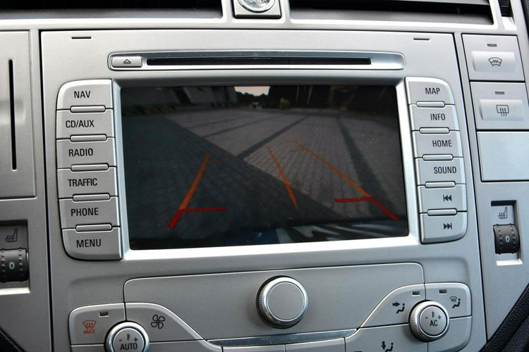 Ford Kuga Titanium Lift Bi-Xenon Ledy 4x4 2xParktronic Oryginał Alu17" zdjęcie 30