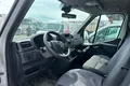 samochód dostawczy Renault zdjęcie 5
