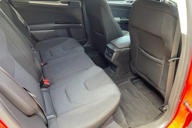 Ford Mondeo 2.0 TDCi Start-Stopp PowerShift-Aut Titanium zdjęcie 35