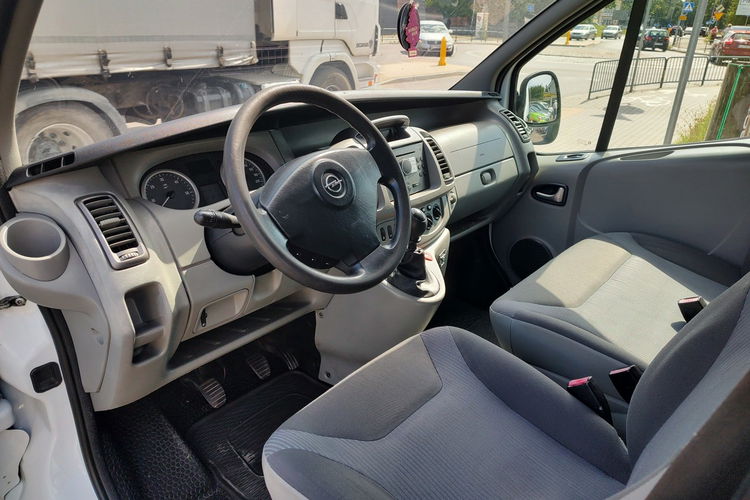 Opel Vivaro 2.0 CDTi 100KM Klimatyzacja 9 osobowy zdjęcie 12